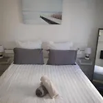 Cannes Holiday Suite A 2 Pas Du Festival Et Plages