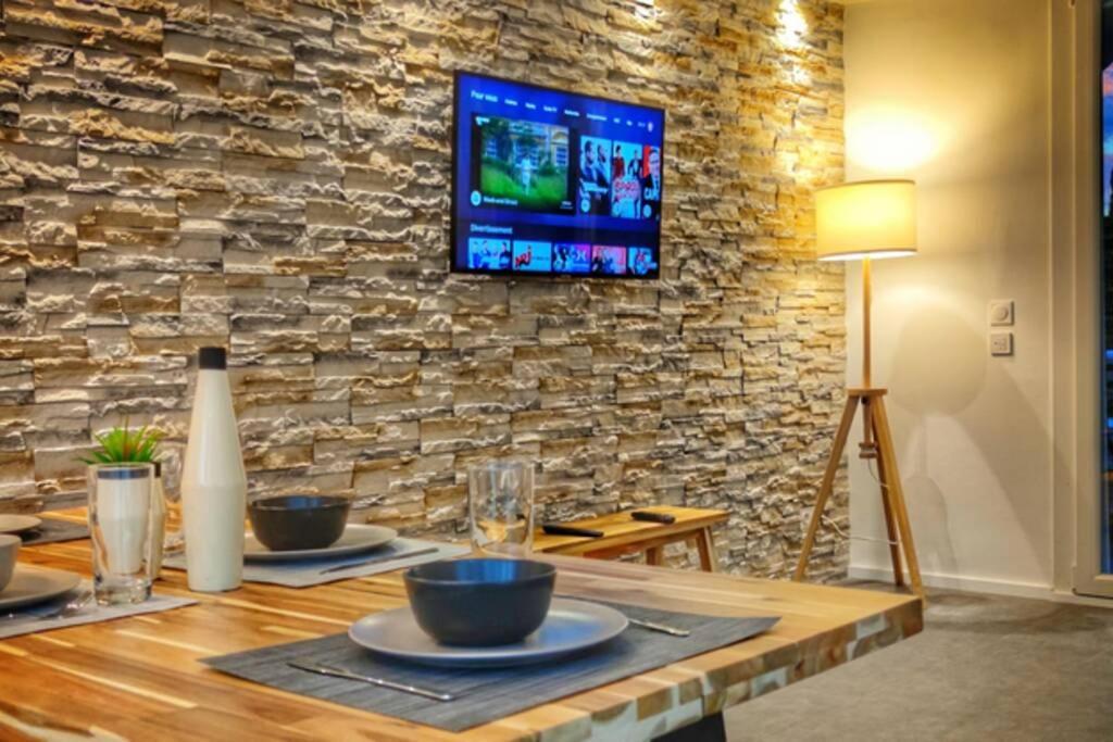 Apartment A 2 Pas Du Festival Et Plages *